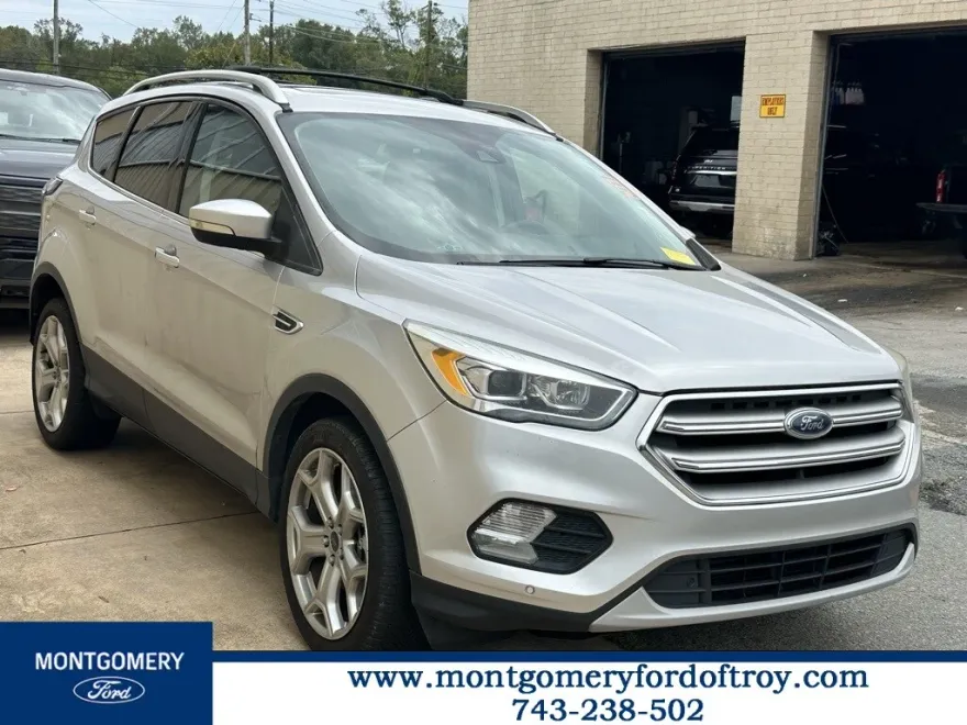 2017 Ford Escape Titanium photo 1