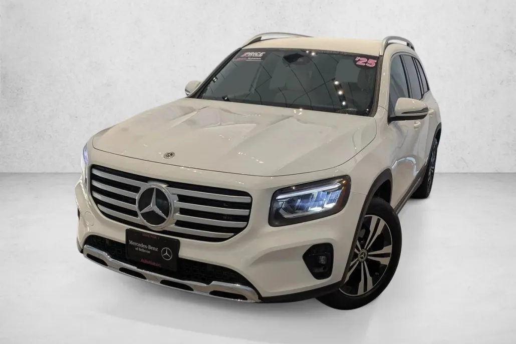 2025 Mercedes Benz GLB 250 4MATIC photo 1