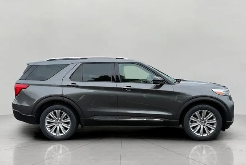 2020 Ford Explorer Limited photo 1