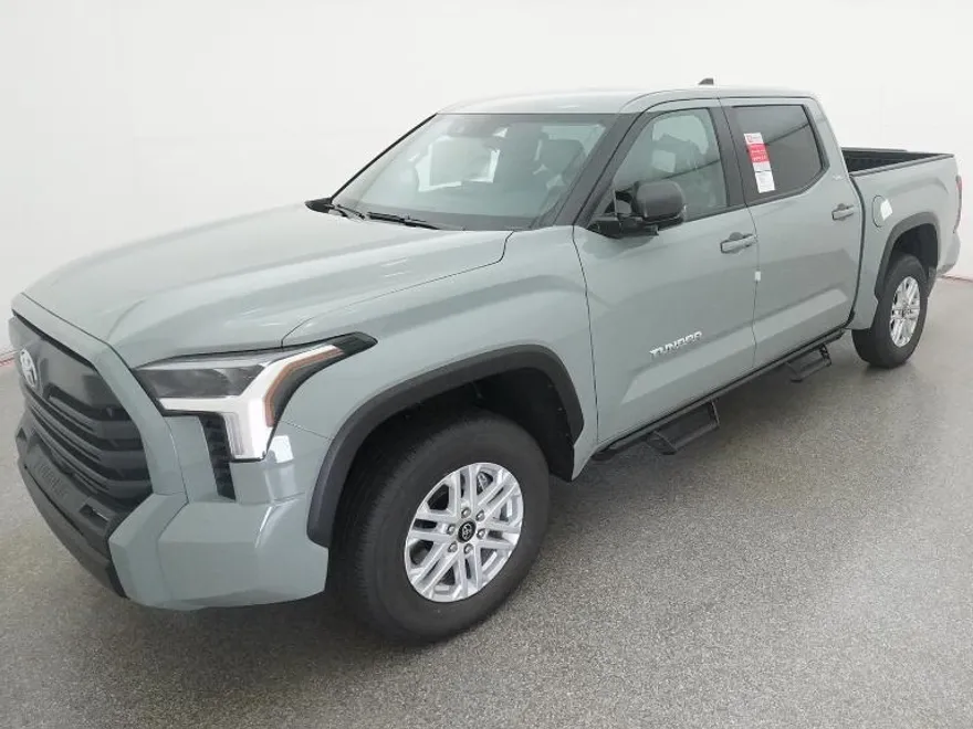 2026 Toyota Tundra SR5 CrewMax photo 1