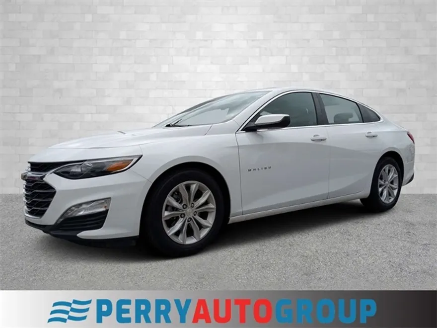 2024 Chevrolet Malibu 1LT photo 1