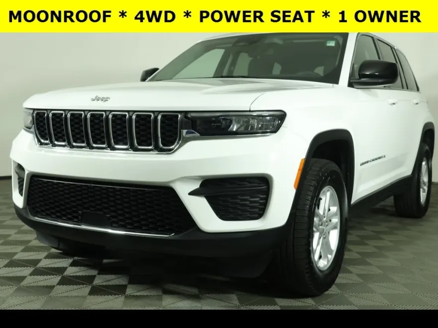 2023 Jeep Grand Cherokee Laredo photo 1