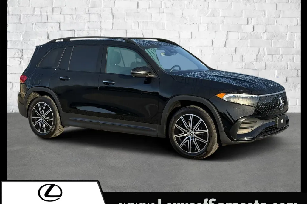 2024 Mercedes Benz EQB 350 4MATIC photo 1