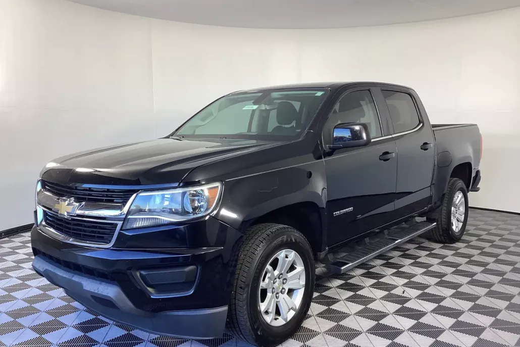 2017 Chevrolet Colorado LT photo 1