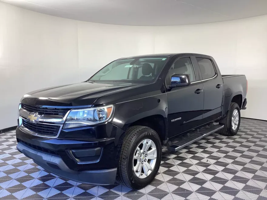 2017 Chevrolet Colorado LT photo 1