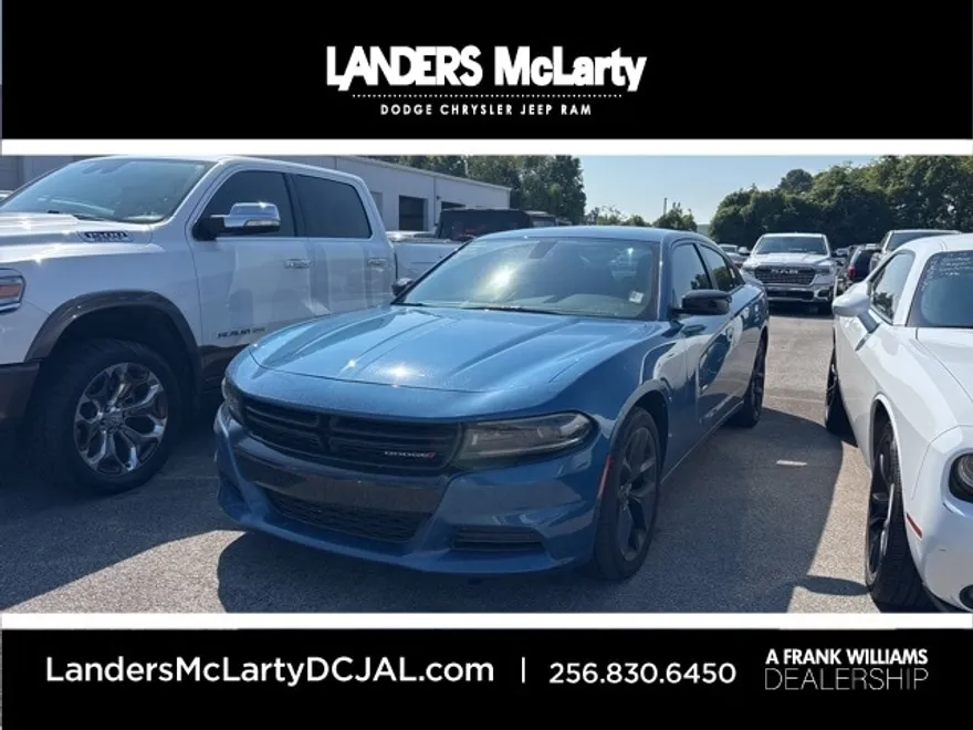 2022 Dodge Charger SXT photo 1