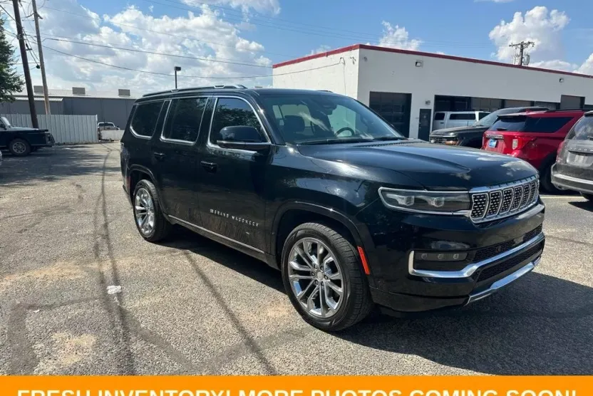 2022 Jeep Grand Wagoneer II photo 1