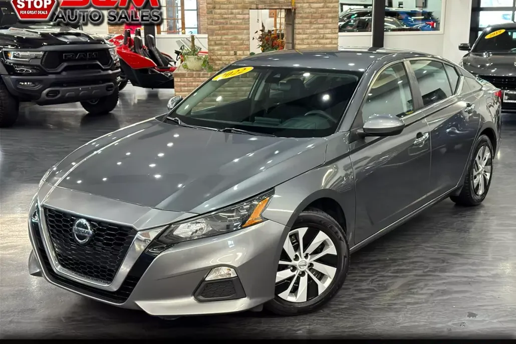 2022 Nissan Altima 2.5 S photo 1