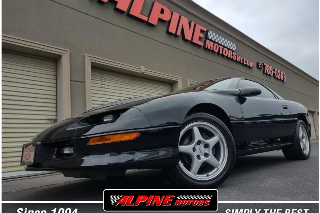 1997 Chevrolet Camaro SS photo 1