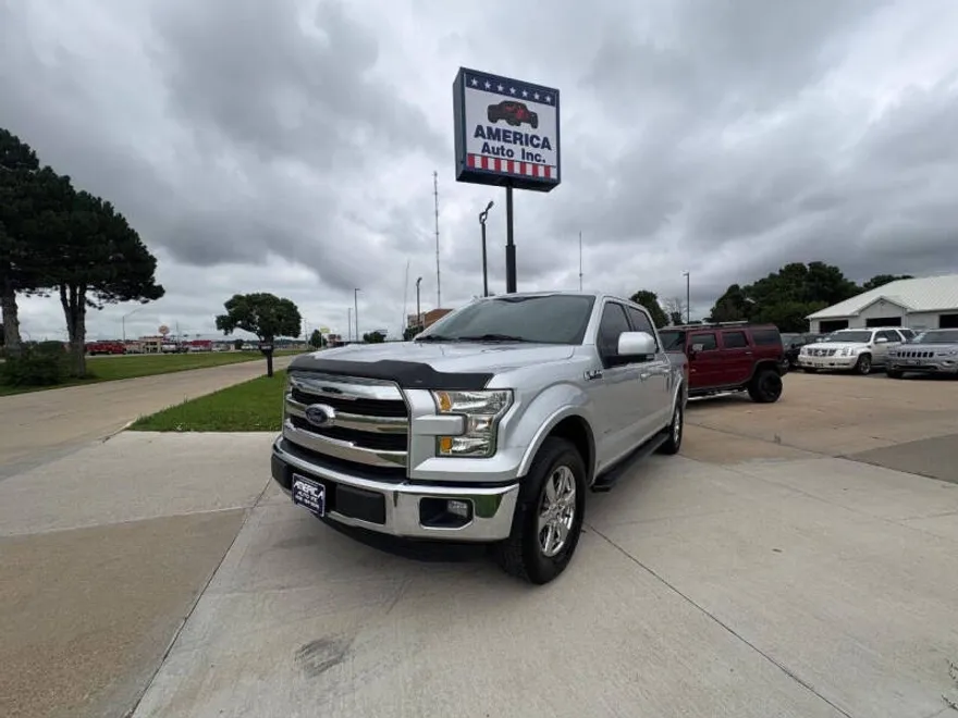 2016 Ford F-150 Lariat photo 1