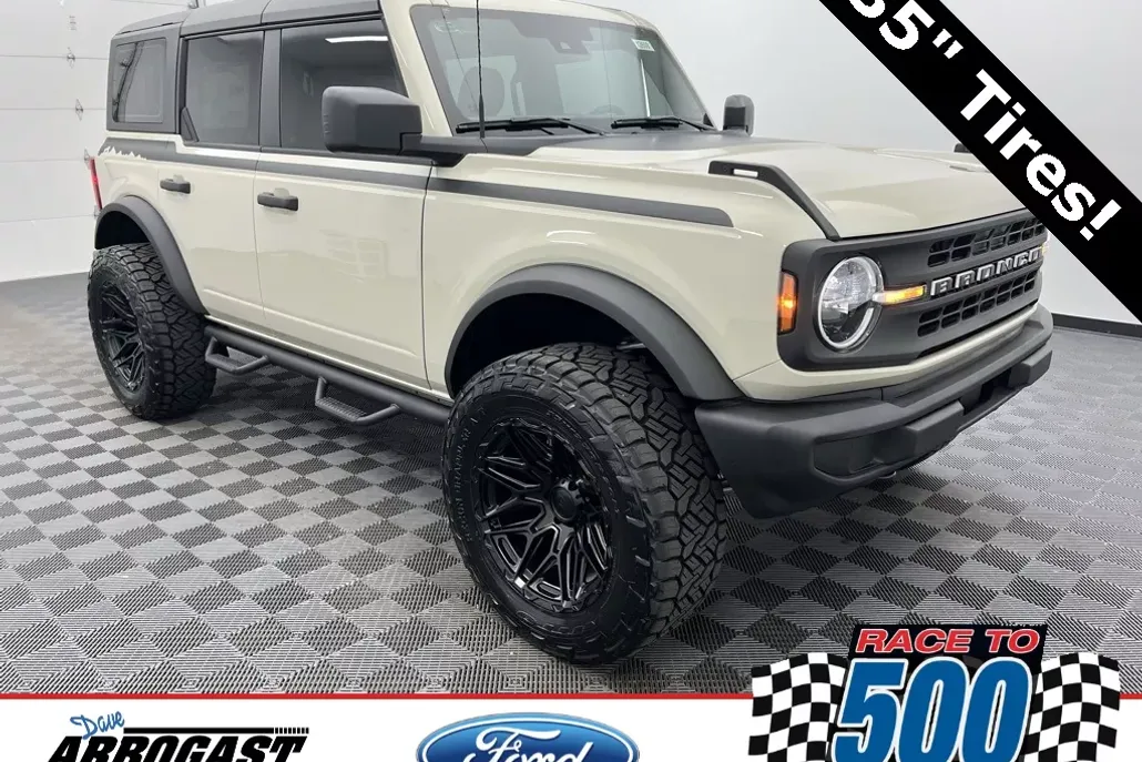 2025 Ford Bronco First Edition photo 1