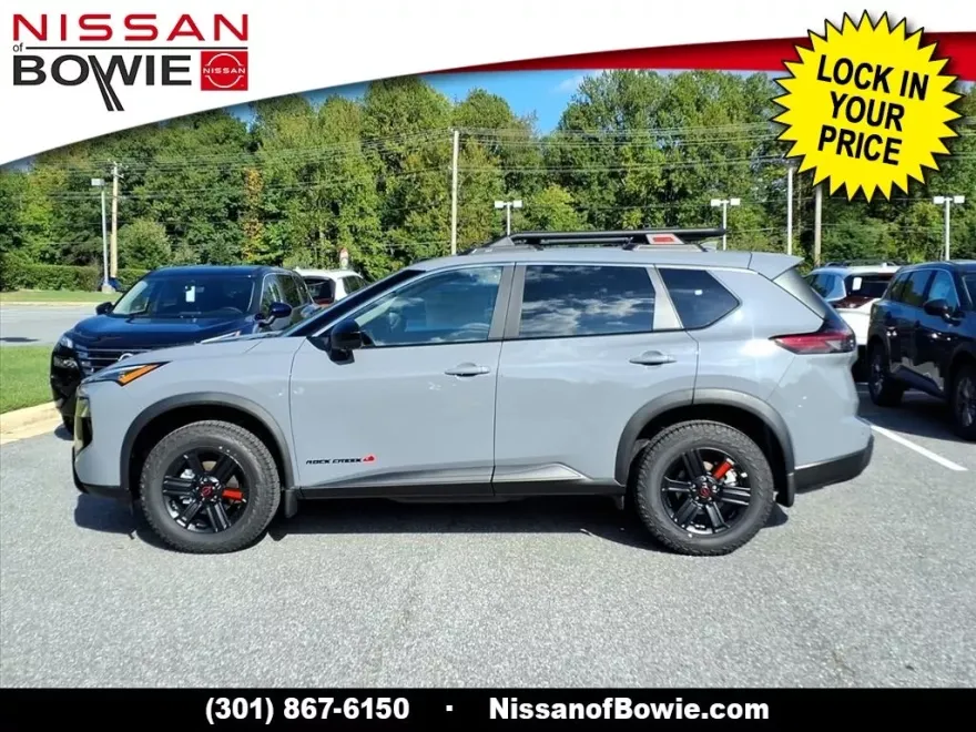 2026 Nissan Rogue SV photo 1