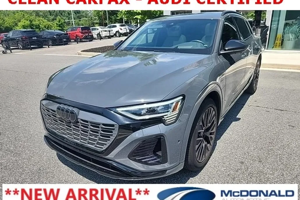 2024 Audi Q8 E-tron Prestige photo 1