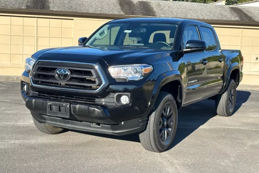 2021 Toyota Tacoma SR5 V6 photo 1