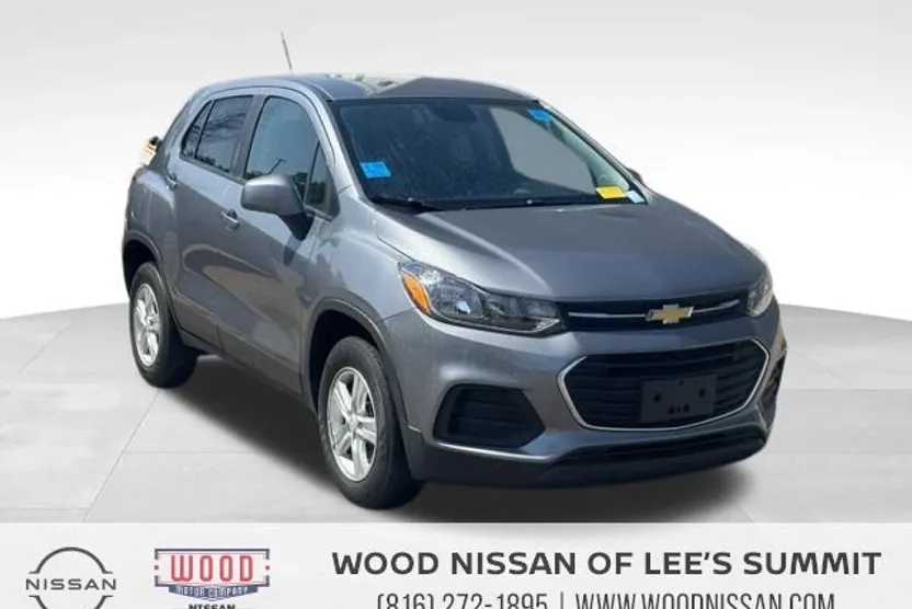 2020 Chevrolet Trax LS photo 1