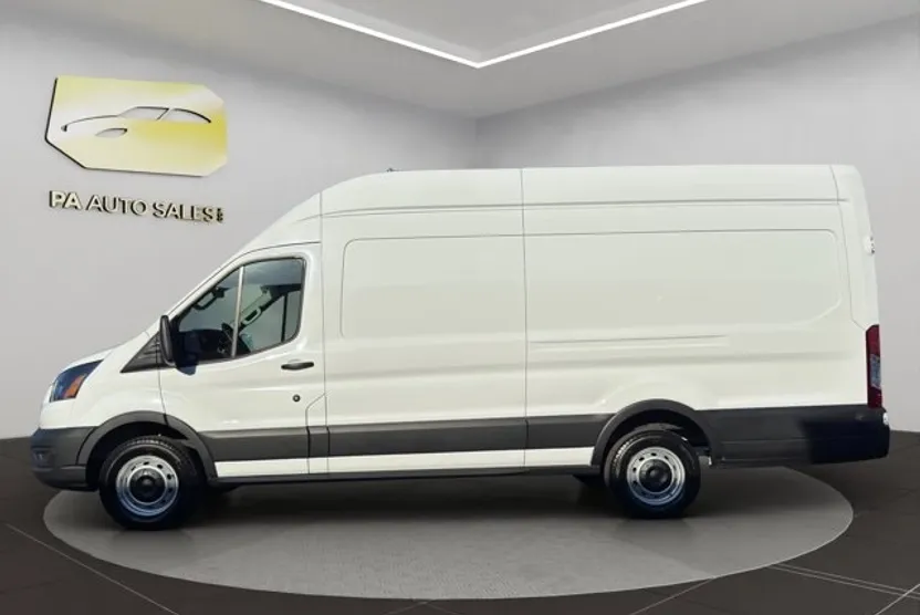 2025 Ford Transit Cargo Van photo 1