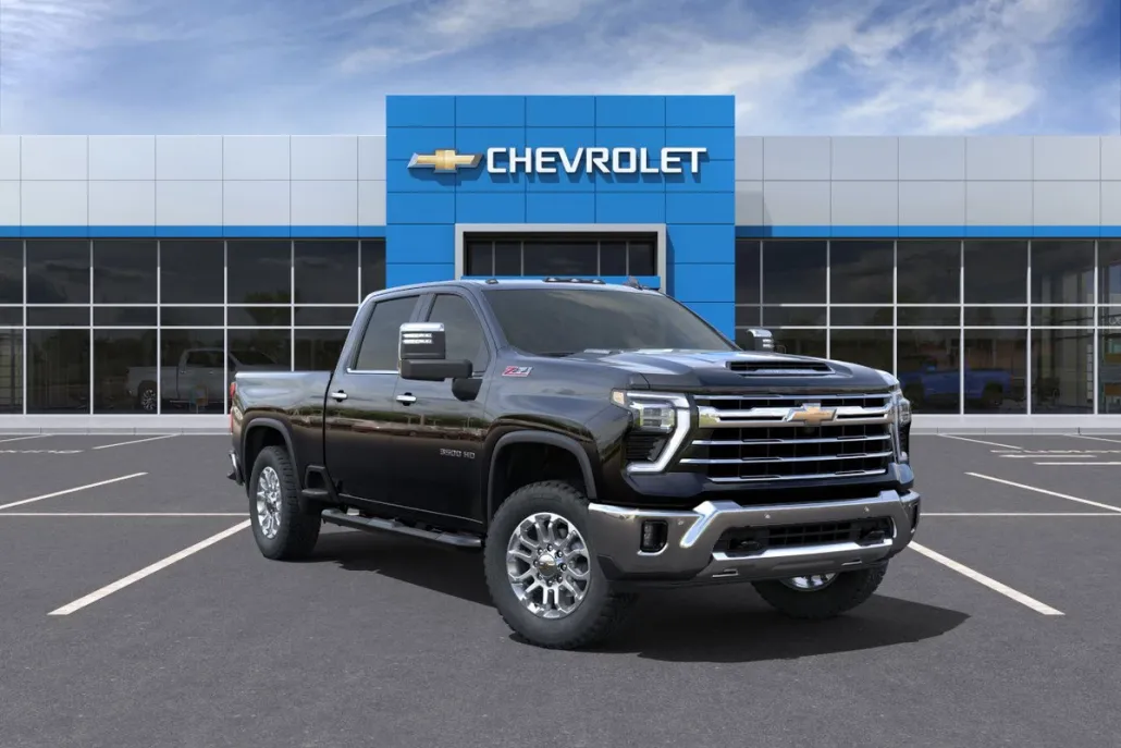 2025 Chevrolet Silverado 3500HD LTZ photo 1