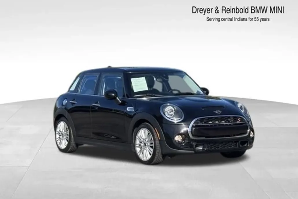2019 Mini Cooper 4 Door Hardtop S photo 1