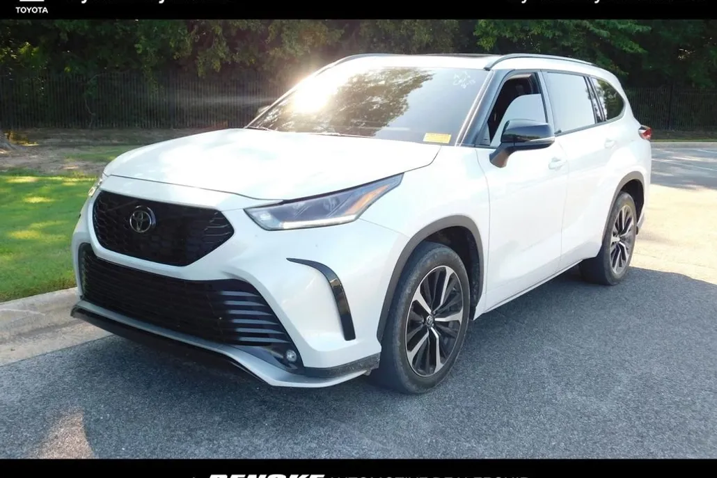 2022 Toyota Highlander XSE photo 1