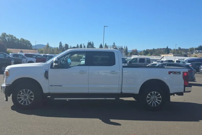 2022 Ford F-250 Lariat photo 1
