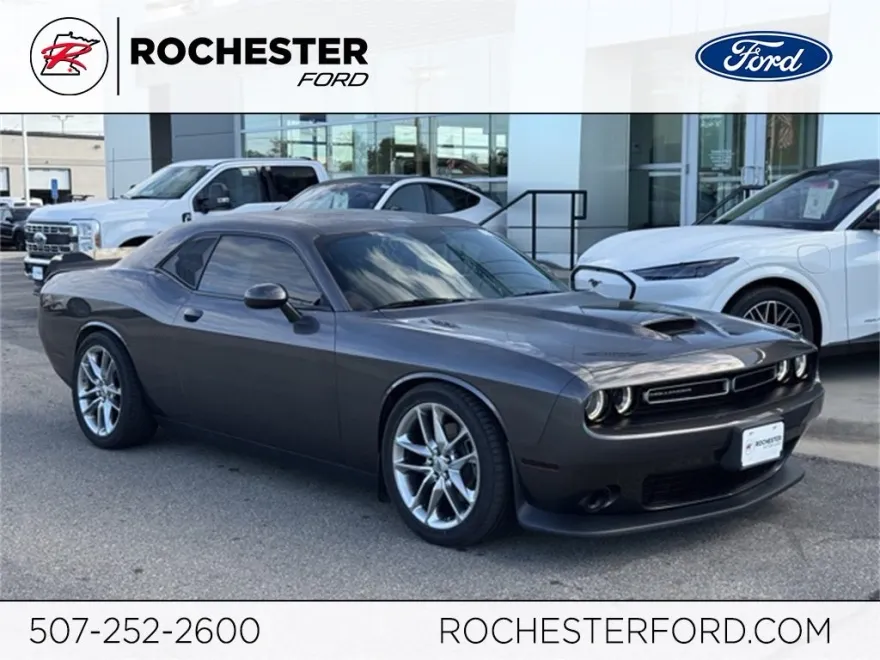 2023 Dodge Challenger GT photo 1