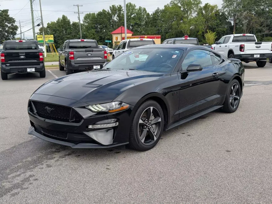 2021 Ford Mustang GT photo 1