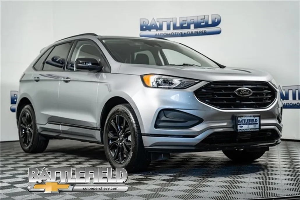 2024 Ford Edge SE photo 1