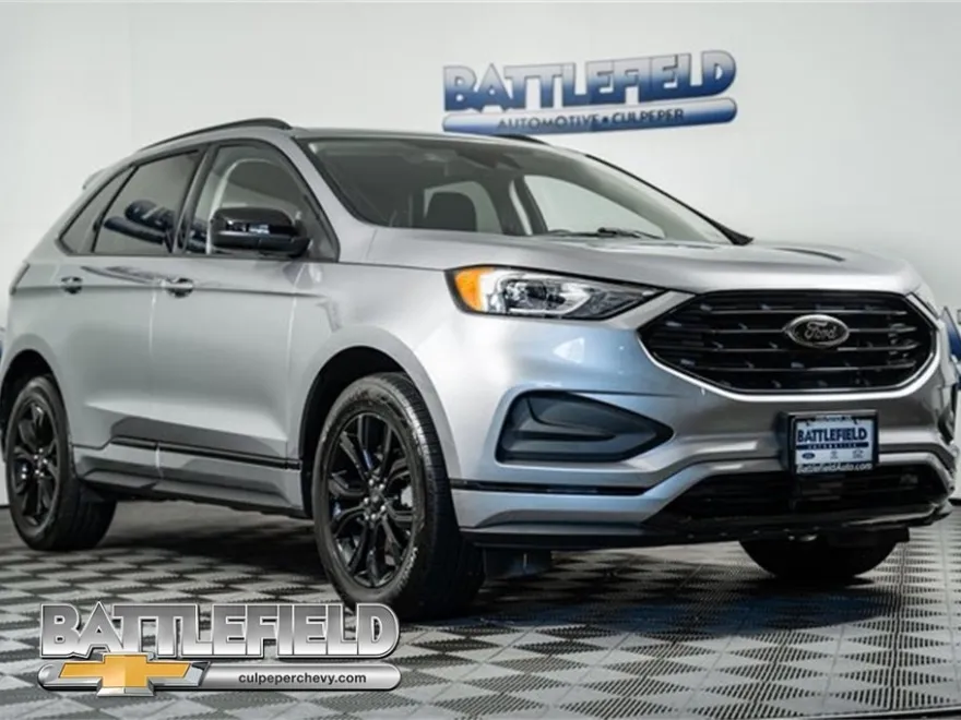 2024 Ford Edge SE photo 1