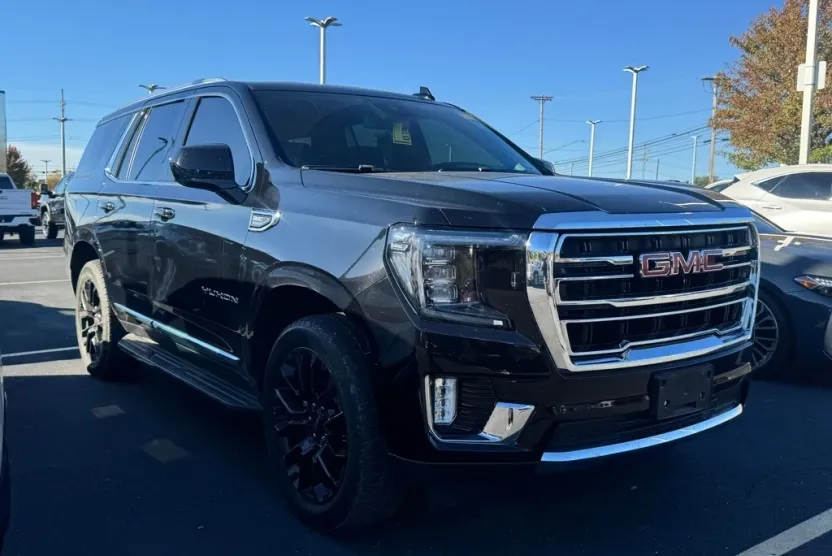 2023 Gmc Yukon SLT photo 1