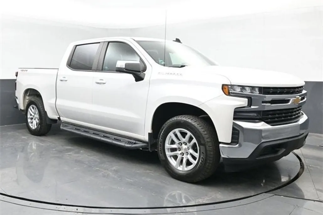2019 Chevrolet Silverado 1500 LT photo 1