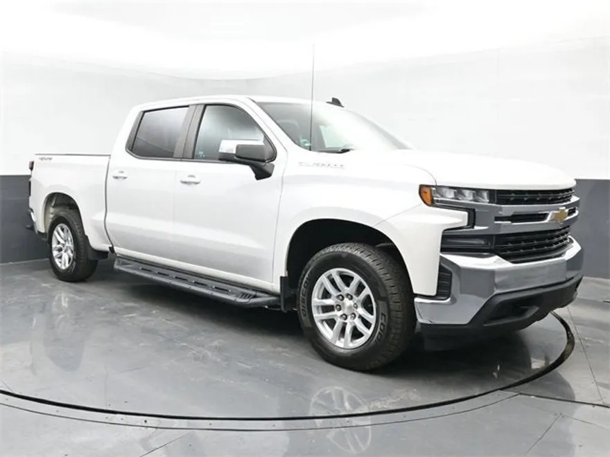 2019 Chevrolet Silverado 1500 LT photo 1