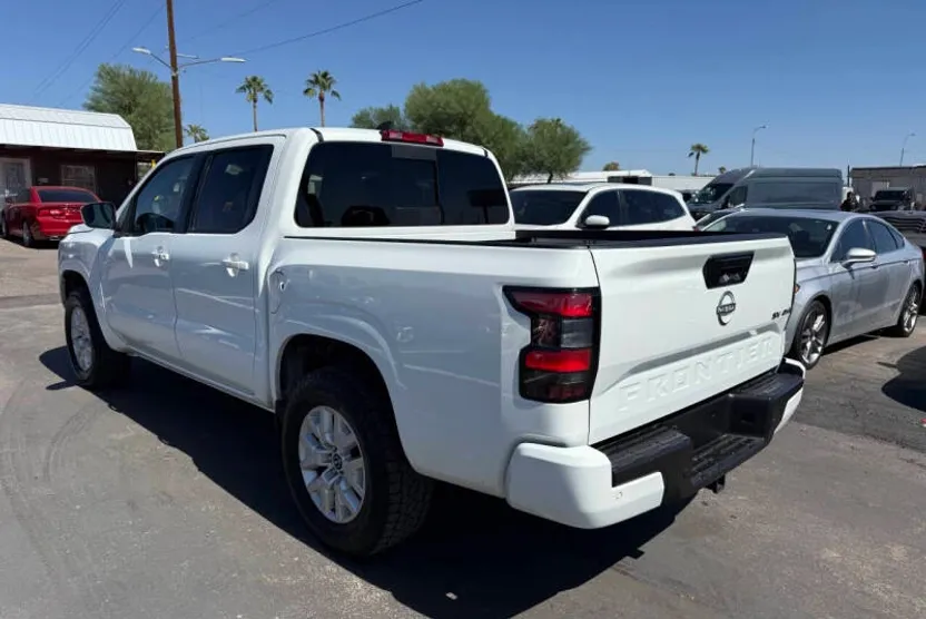 2024 Nissan Frontier PRO-4X photo 1