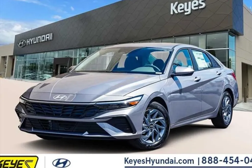 2025 Hyundai Elantra Hybrid Blue photo 1