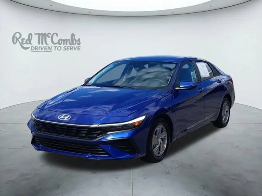 2025 Hyundai Elantra SE photo 1