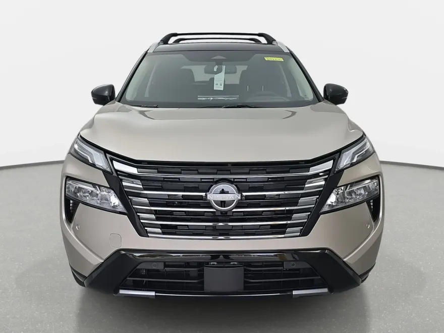 2026 Nissan Rogue Platinum photo 1