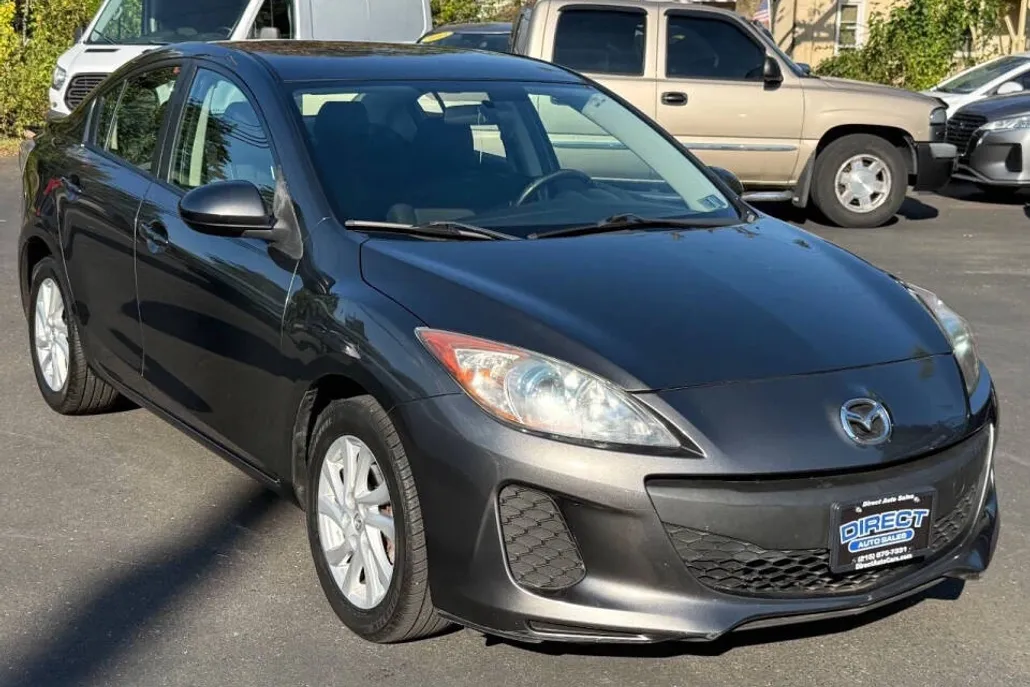 2012 Mazda Mazda3 Touring photo 1