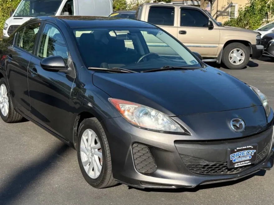 2012 Mazda Mazda3 Touring photo 1