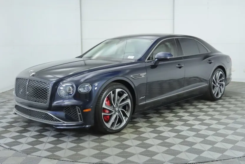 2025 Bentley Flying Spur Speed photo 1