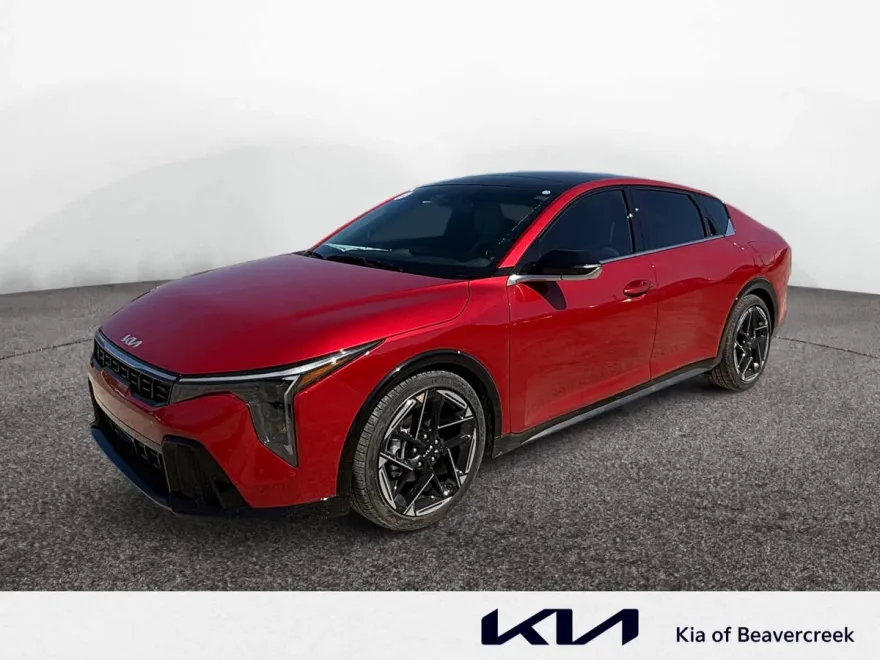 2025 Kia K4 GT-Line photo 1