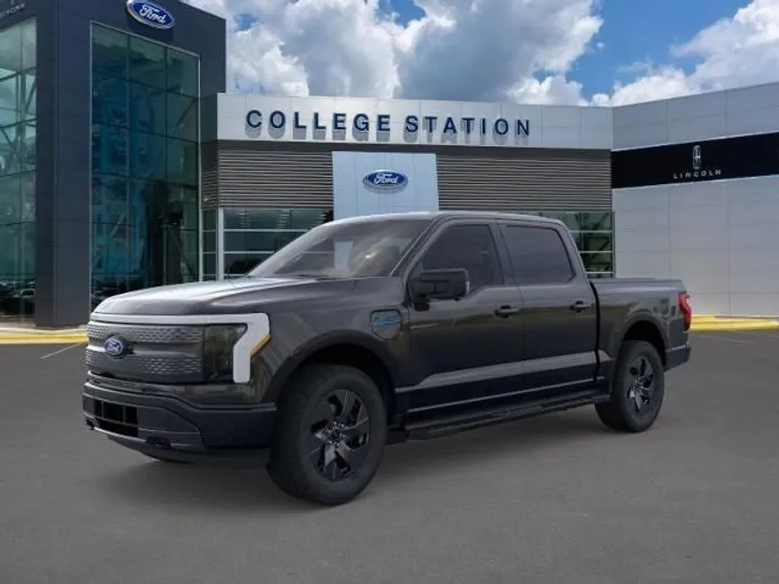 2025 Ford F-150 Lightning photo 1