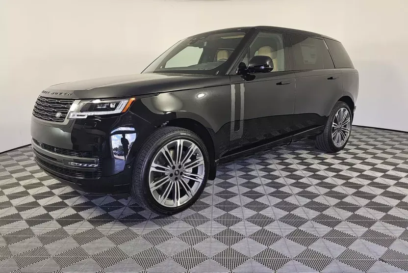 2025 Land Rover Range Rover SE photo 1