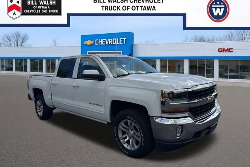 2017 Chevrolet Silverado 1500 LT photo 1