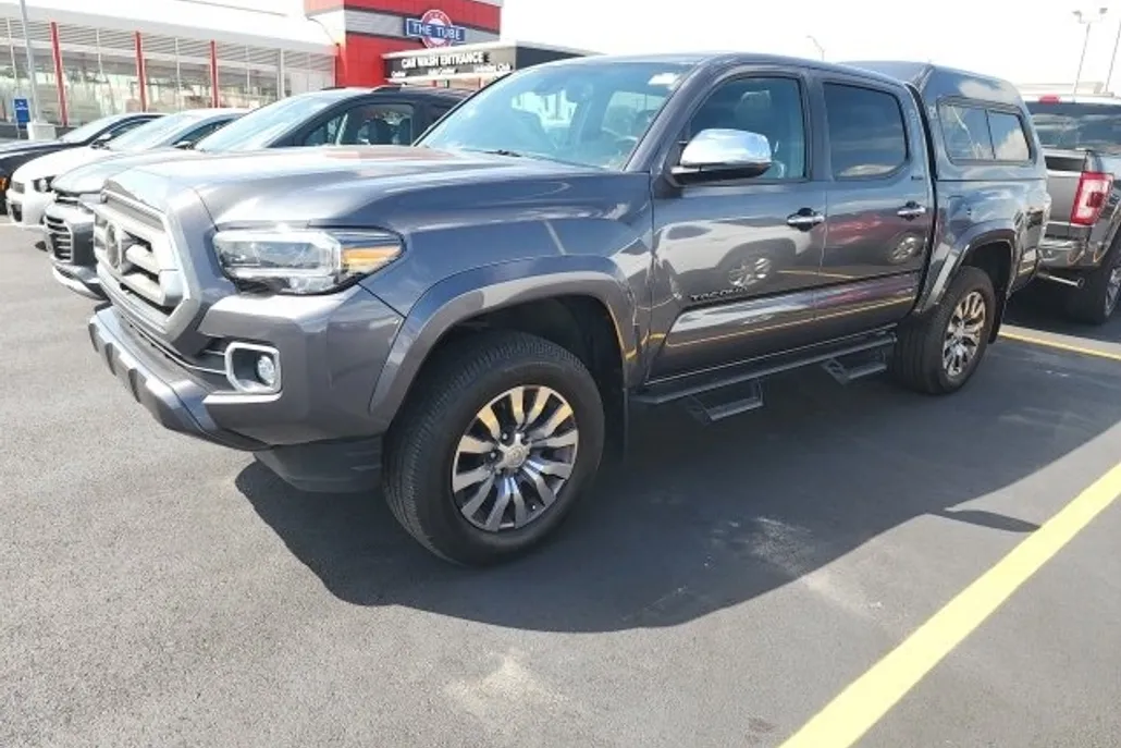 2021 Toyota Tacoma Limited photo 1