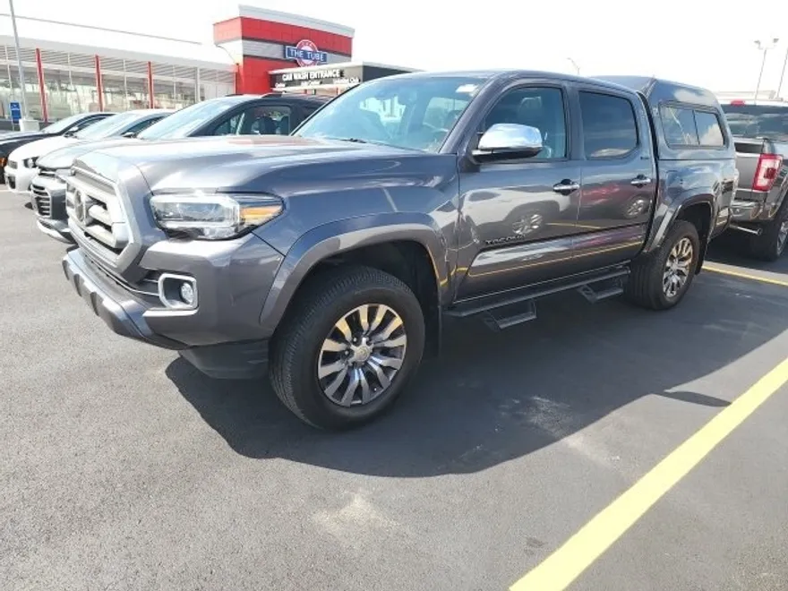 2021 Toyota Tacoma Limited photo 1
