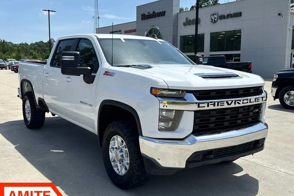2023 Chevrolet Silverado 2500HD LT photo 1