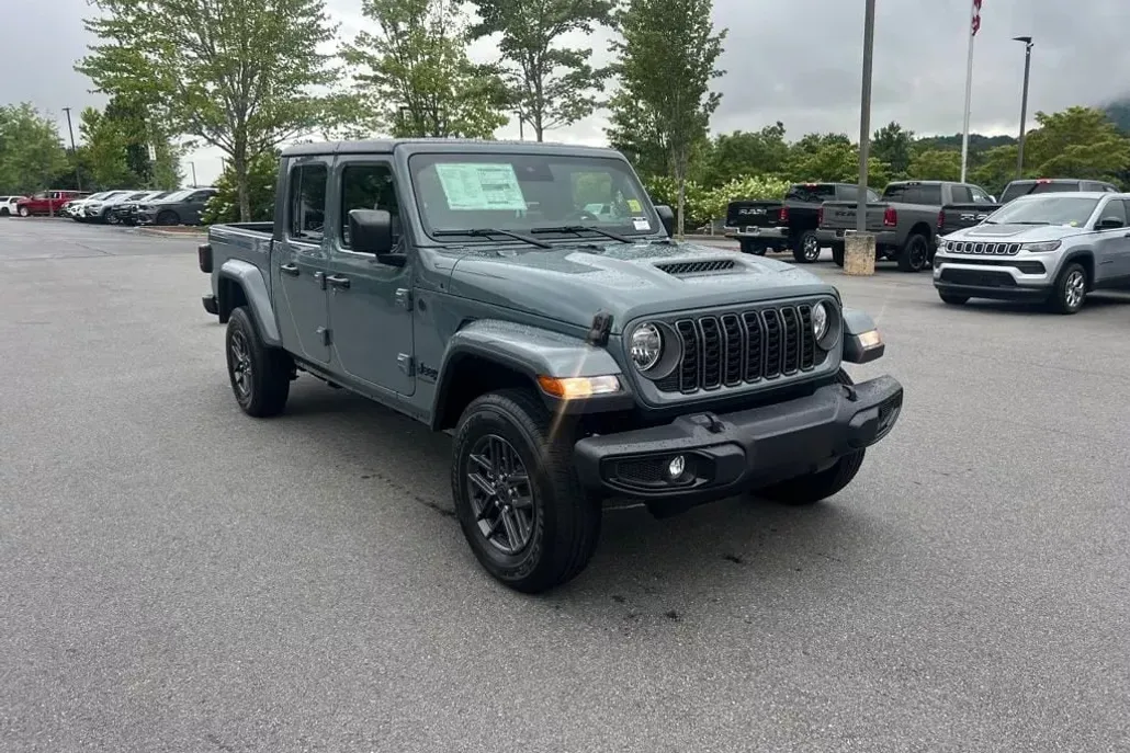 2025 Jeep Gladiator Sport photo 1