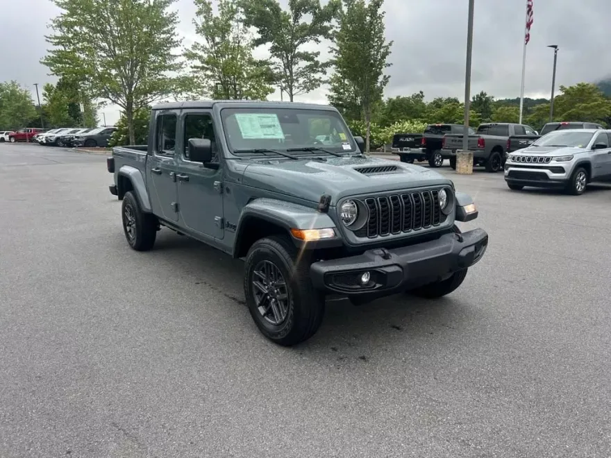 2025 Jeep Gladiator Sport photo 1