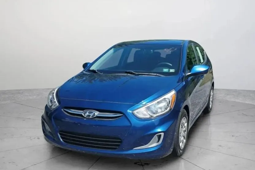 2017 Hyundai Accent SE photo 1