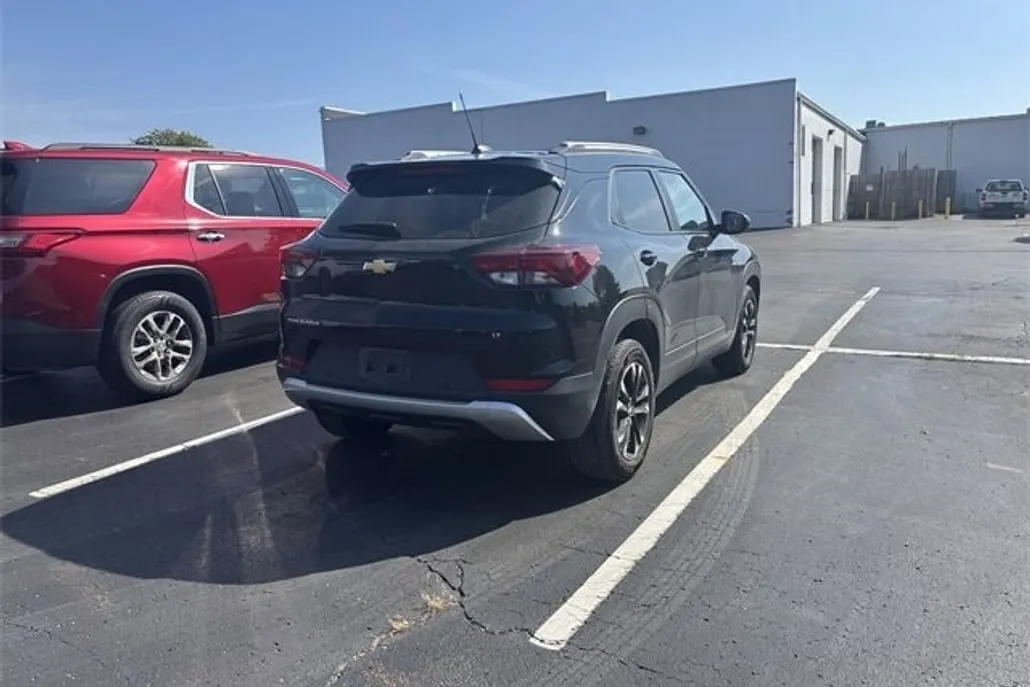 2022 Chevrolet Trailblazer LT photo 1