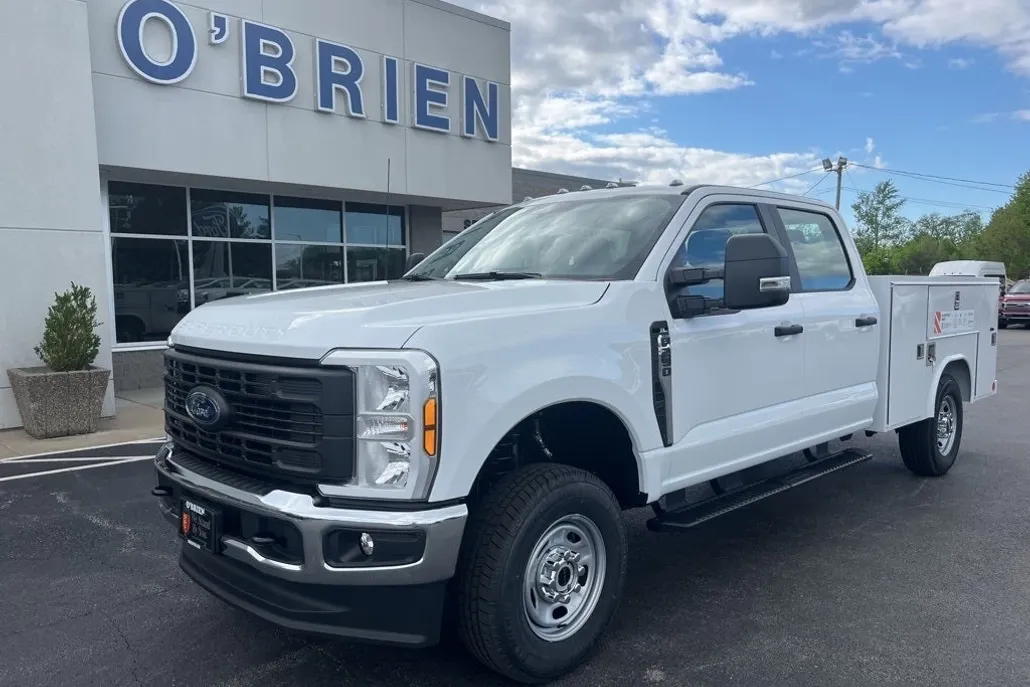 2025 Ford F-250 photo 1